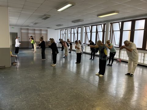 La salle de pratique du gymnase Clavel pendant un cours